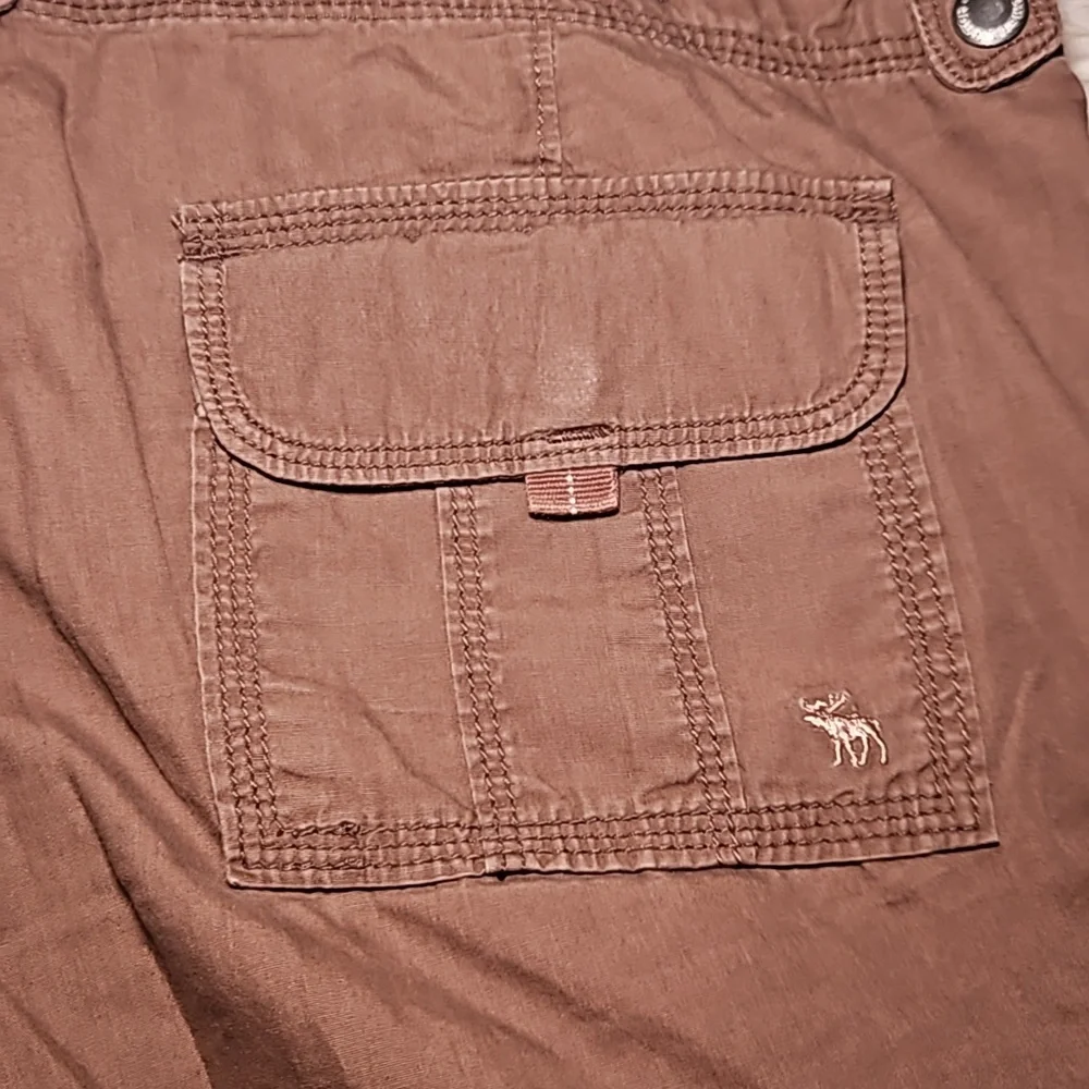 Vintage Y2K Abercrombie & Fitch Cargo Shorts – Brown, XS
